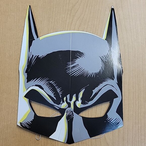 Batman Happy Meal Paper Bag, 2 Cars, Batman Magnifying Glass Mask, Glasses, (2) - Picture 13 of 14